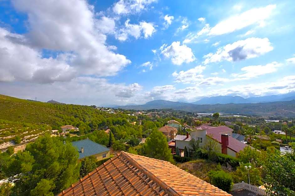 Torreta Of Gormaig, House with swimming pool