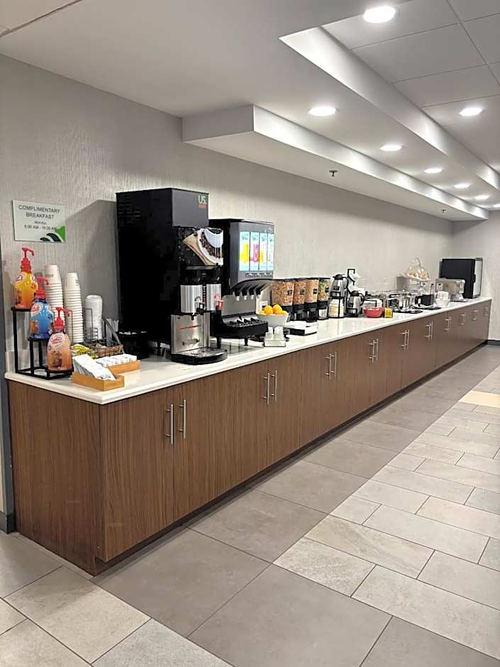 Wingate by Wyndham Youngstown