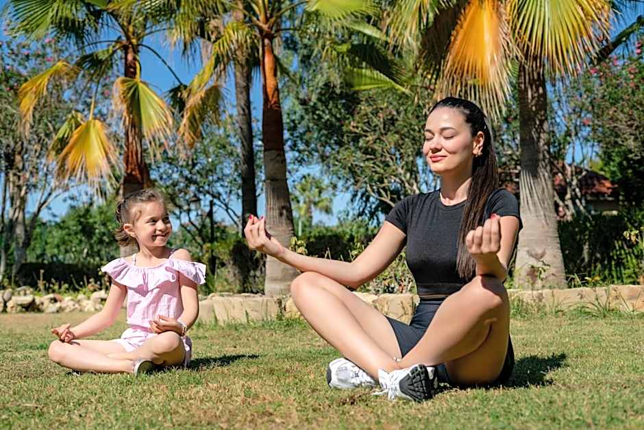 Iz Flower Side Beach Hotel