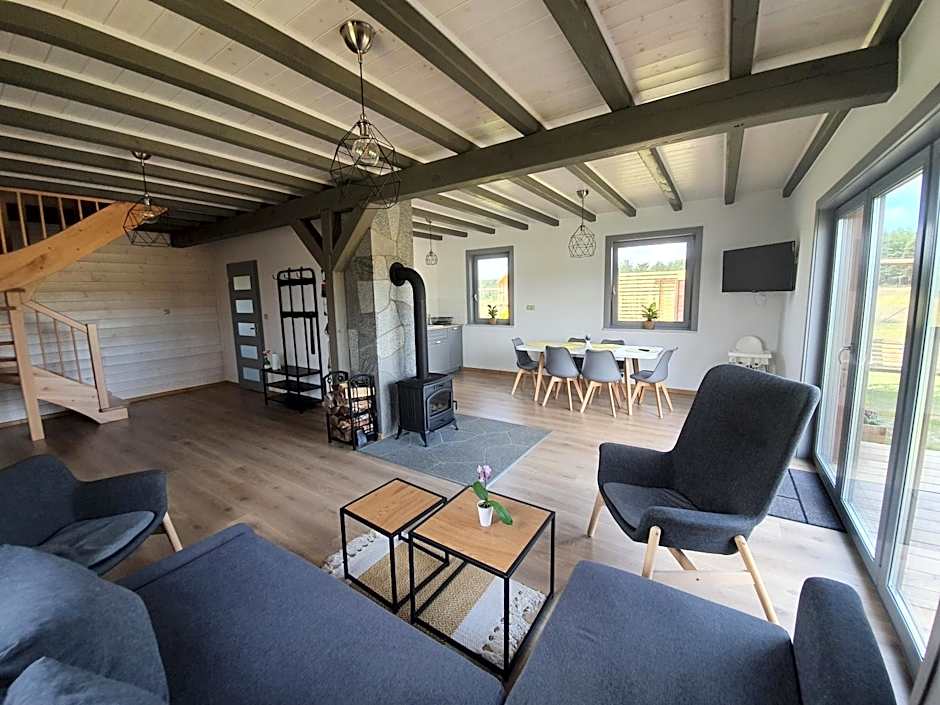 MILOCHÓWKA - dom drewniany bliźniak