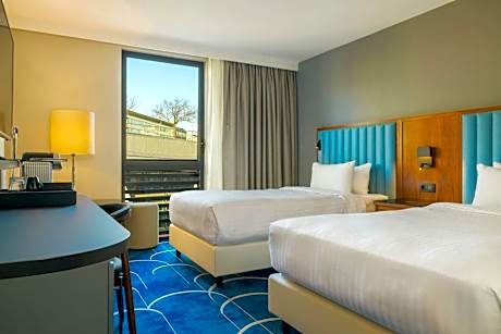 Superior Twin Room with WiFi - High Floor