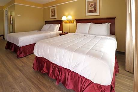 Queen Room with Two Queen Beds - Non-Smoking