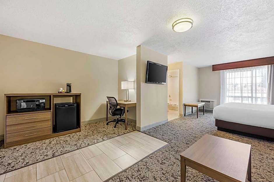 Best Western Plus Grand Manor Inn