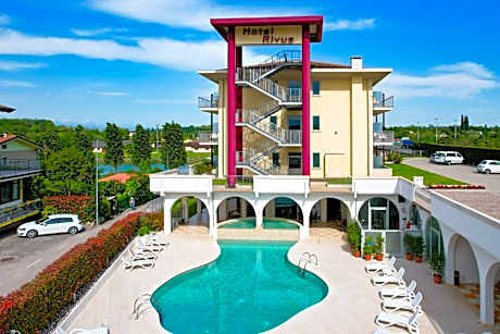 Hotel Rivus