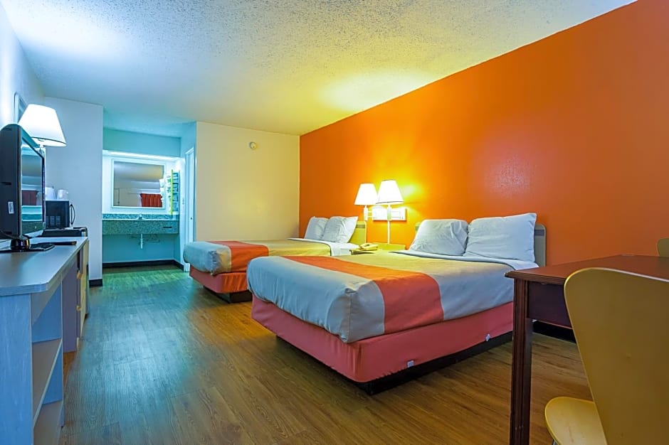 Clarion Pointe