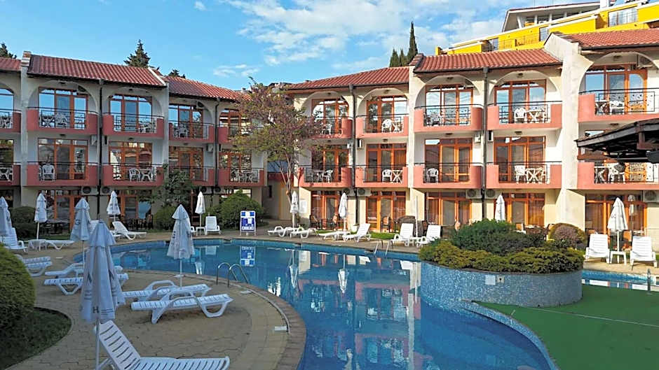 Complex Sunrise by HMG - All Inclusive