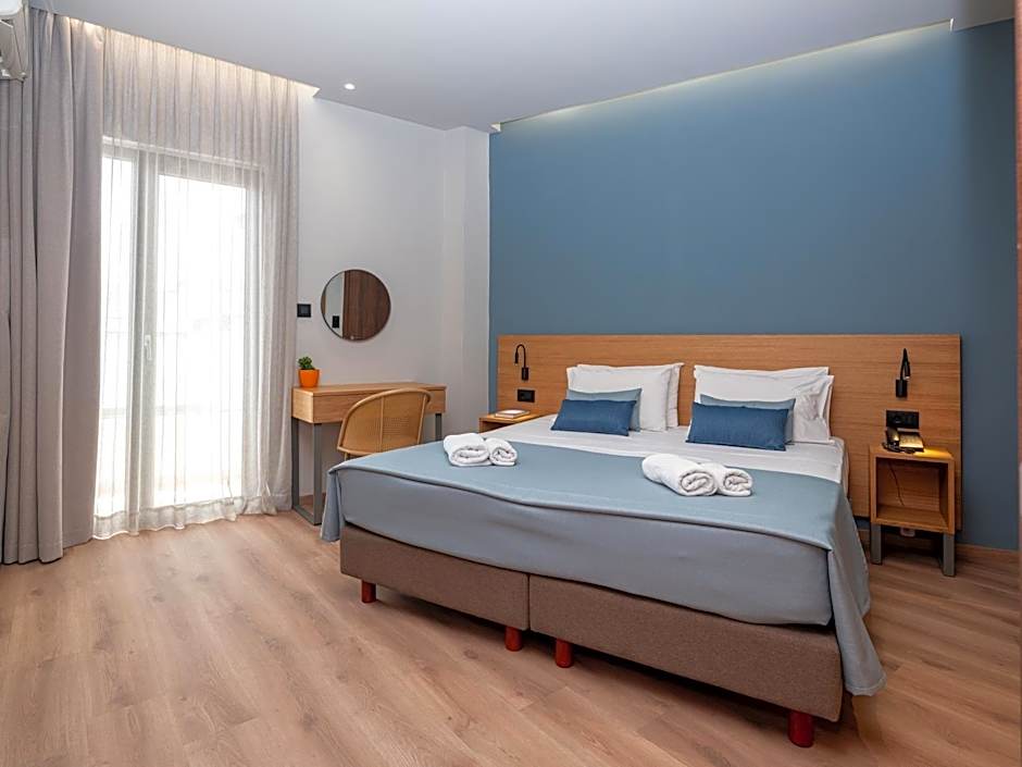 Photo 1 of 7 of Double Room