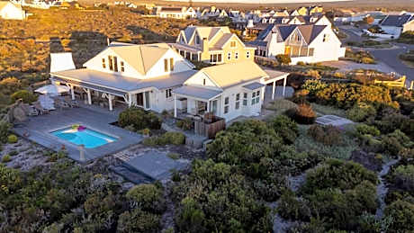 Mollyhawk Beach House