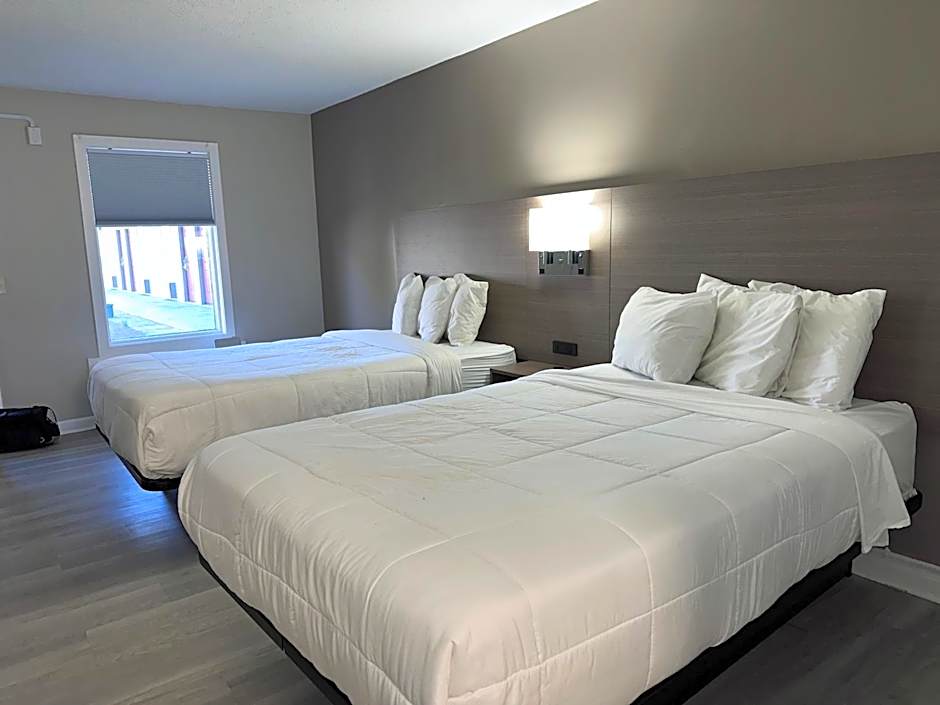 Whalers Inn and Suites