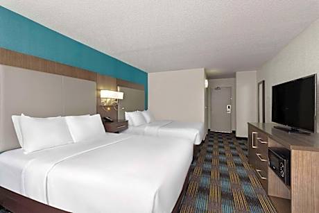 Double Room with Two Double Beds - Disability Access