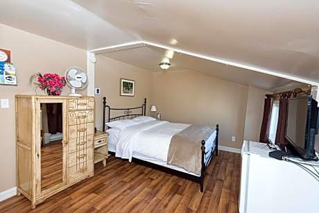 Queen Room