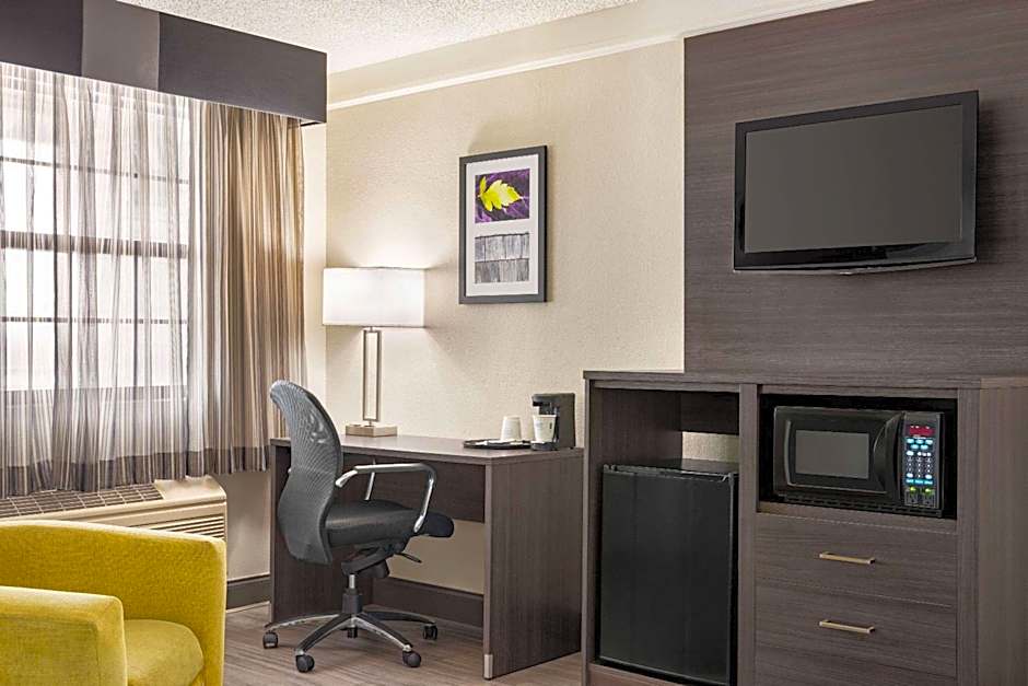 La Quinta Inn San Antonio I-35 N at Toepperwein