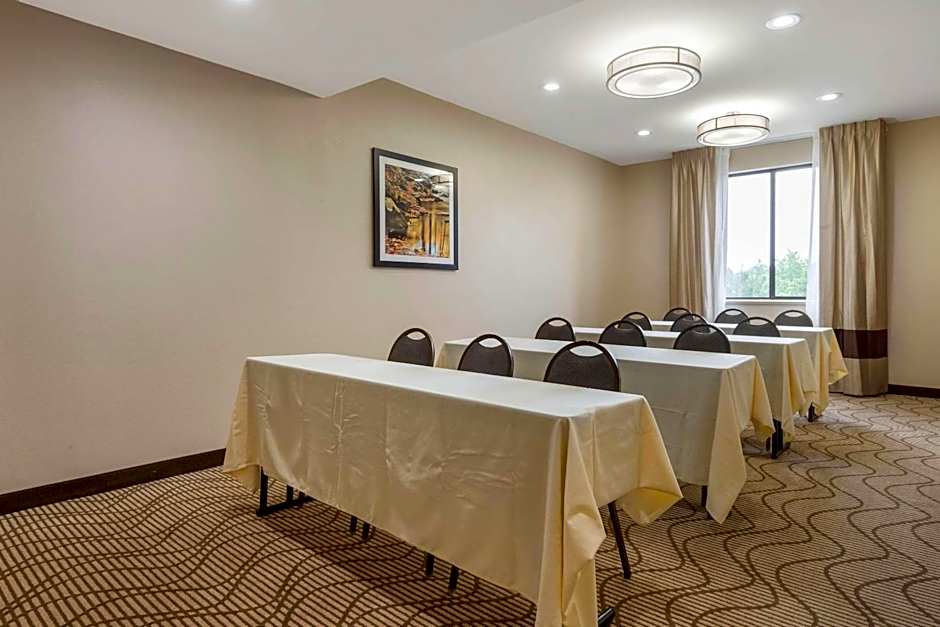 Comfort Inn & Suites Lenoir Hwy 321 Northern Foothills