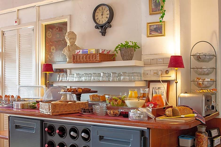 Amsterdam House Hotel