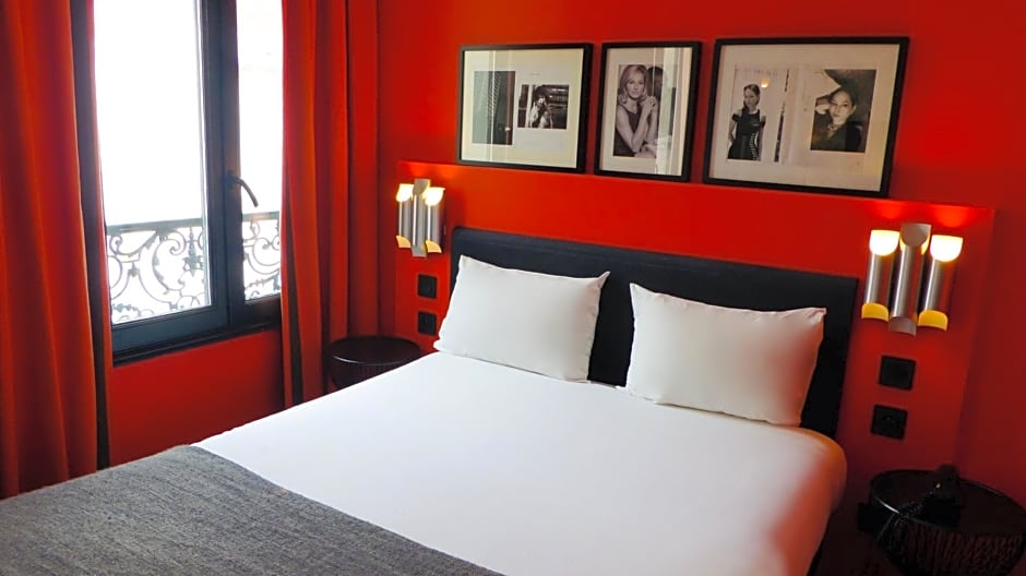 Hotel Noir