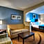 Greenfield Inn & Suites Owensboro, KY Airport