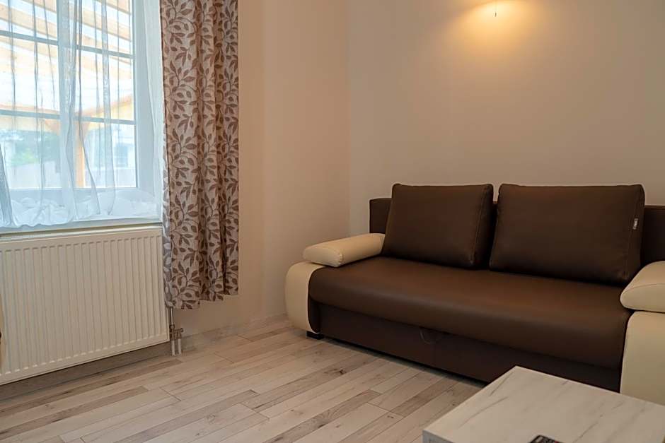 F57 - Frankó Családi Panzió