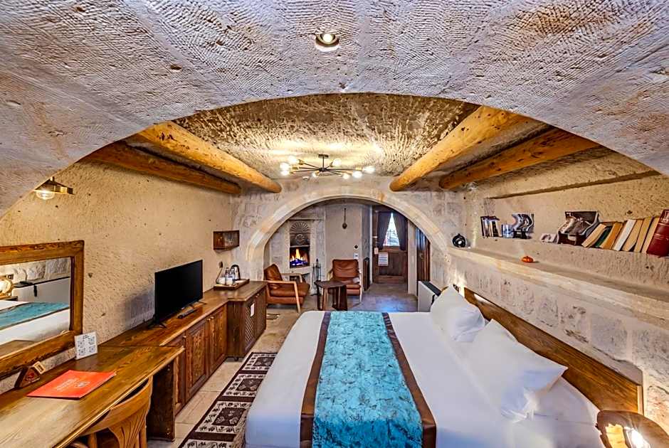 Cappa Via Cave Hotel