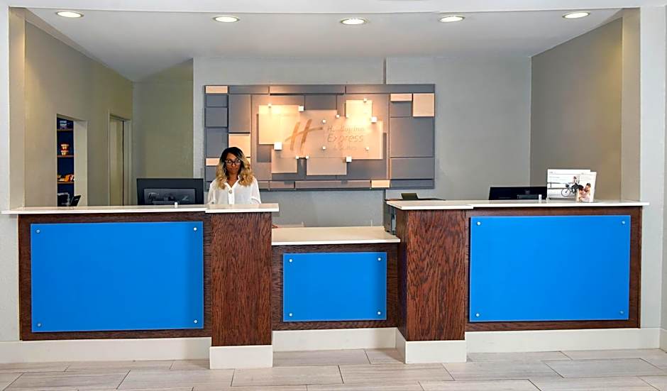 Holiday Inn Express Hotel & Suites Selma By IHG