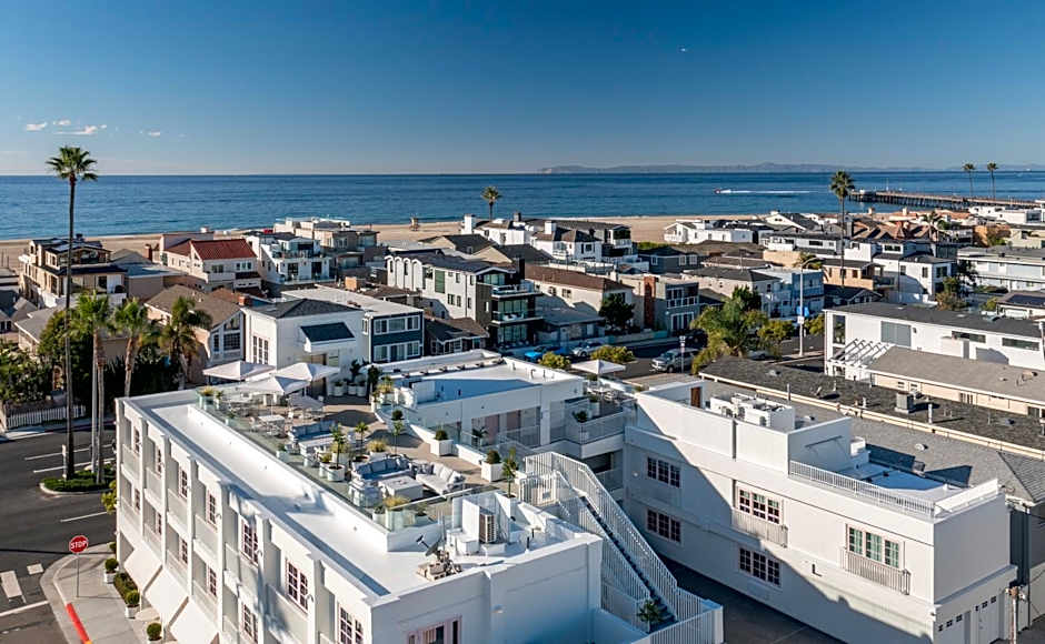 Bay Shores Peninsula Hotel