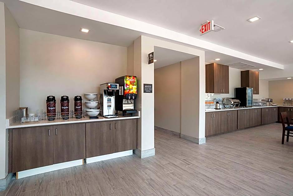 Comfort Inn & Suites