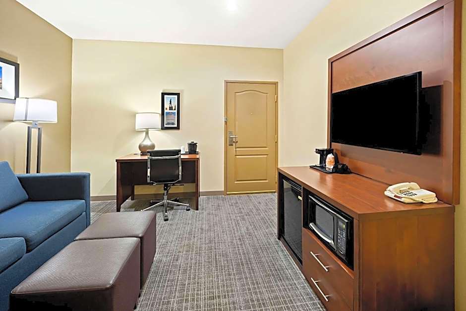 Comfort Inn & Suites High Point - Archdale