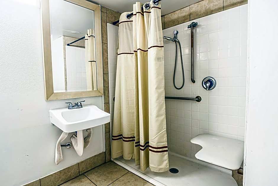 OYO Hotel Vienna I-75