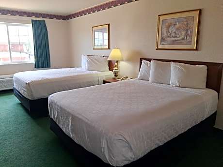 Queen Room with Two Queen Beds - Non-Smoking