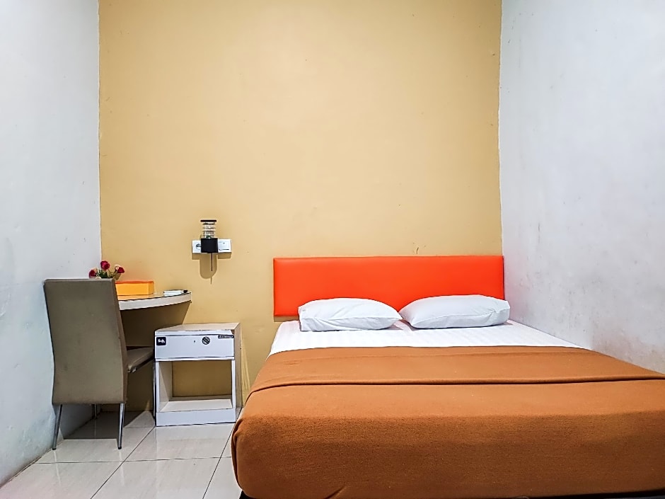 RedDoorz @ Hotel Bersaudara Bungo