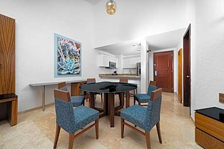 Suite Palmilla Ocean View King