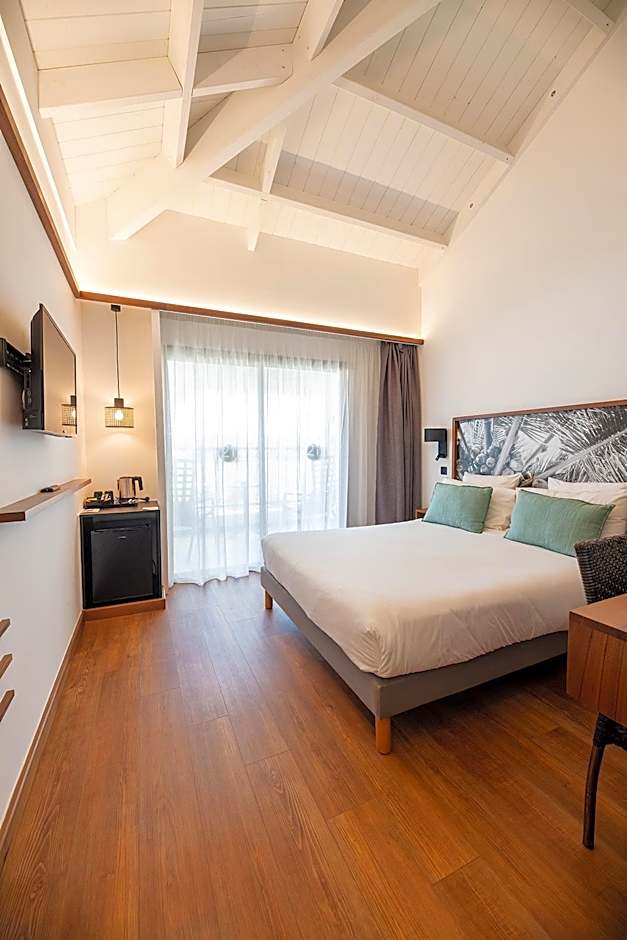 Photo 1 of 8 of Double Room