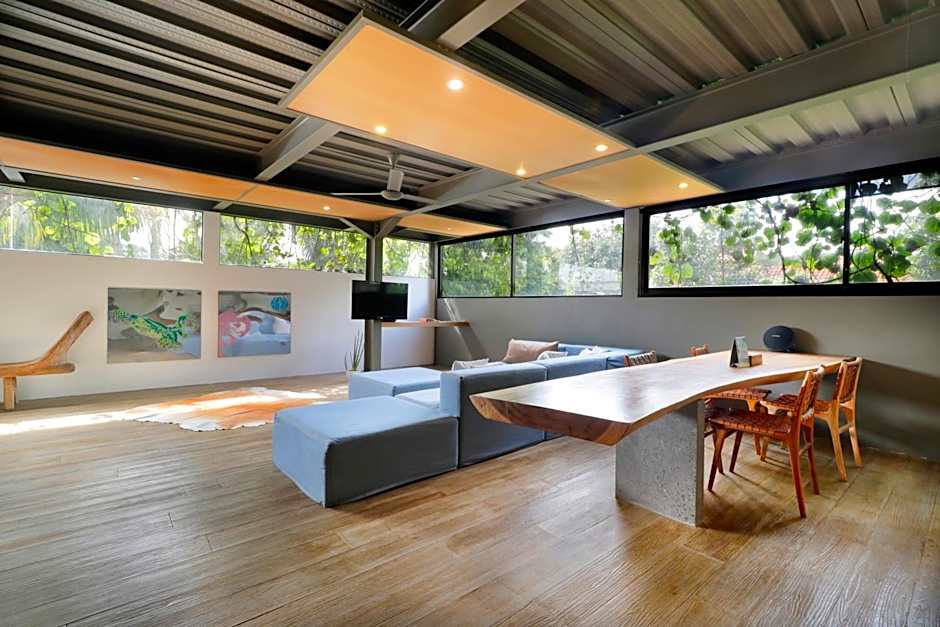 Clio Apartment