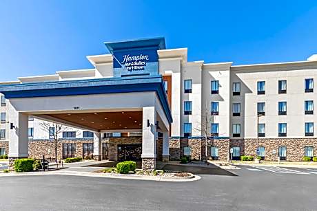 Hampton Inn & Suites Claremore