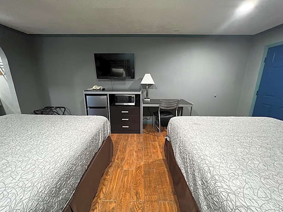 Photo 1 of 5 of 2 Double Beds, Nonsmoking