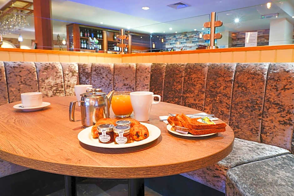 Gomersal Park Hotel & Bazaar Spa