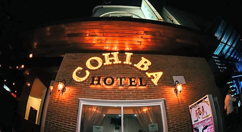 Hotel Partyholic