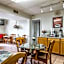 Econo Lodge Inn & Suites Matthews - Charlotte