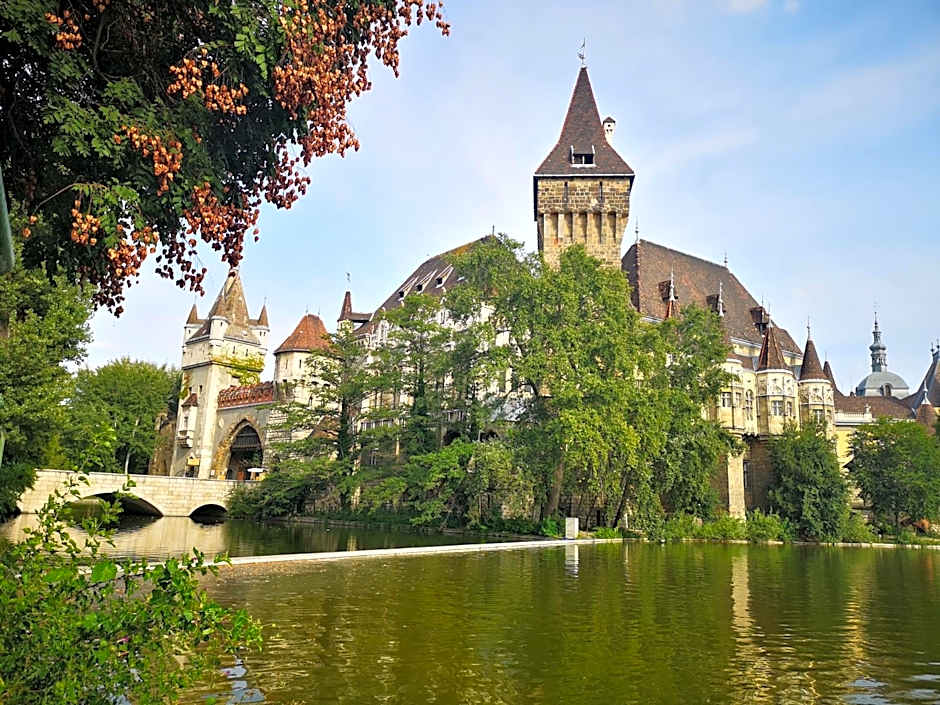 Crowne Plaza Budapest By IHG