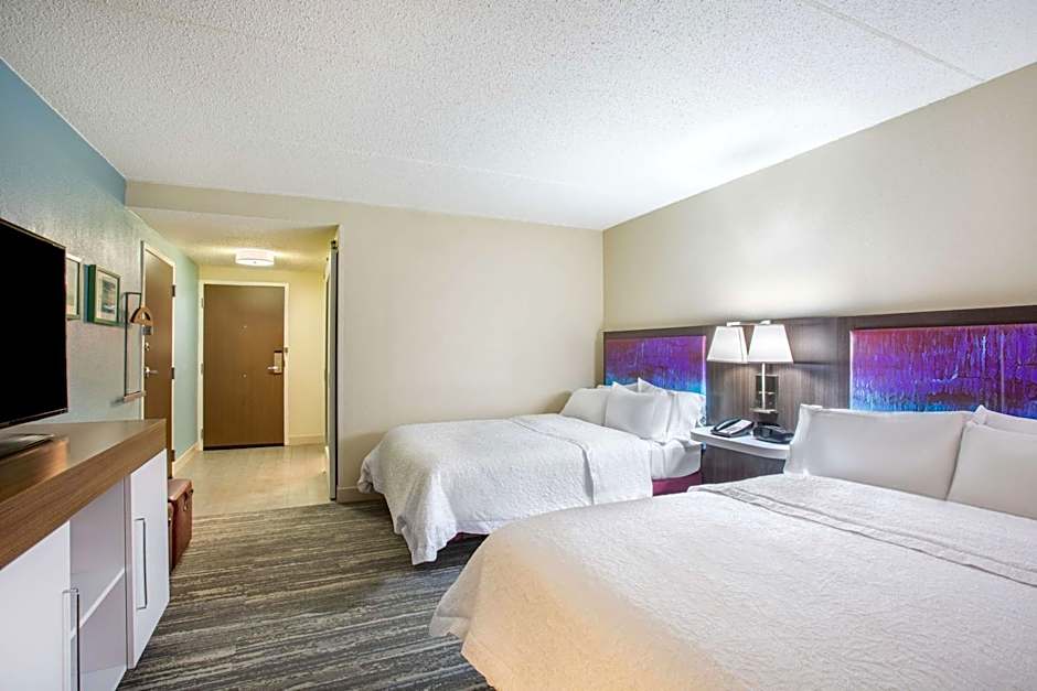 Foto 1 daripada 5 — 2 Double Beds, Hearing Accessible