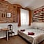 Janne Hotel with Self Check-in