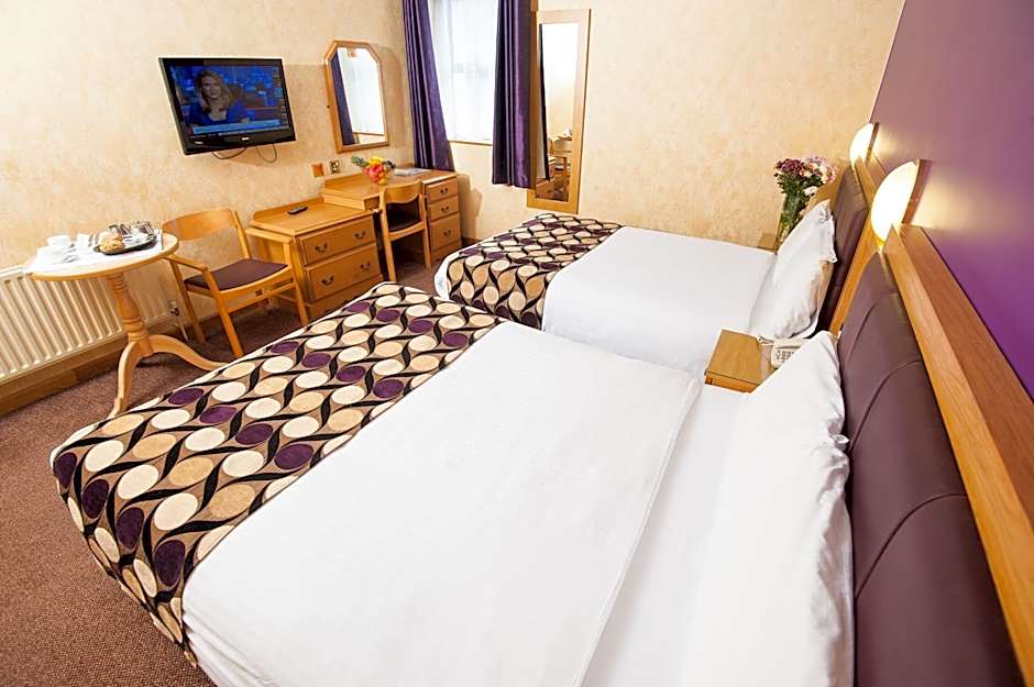 Allingham Arms Hotel