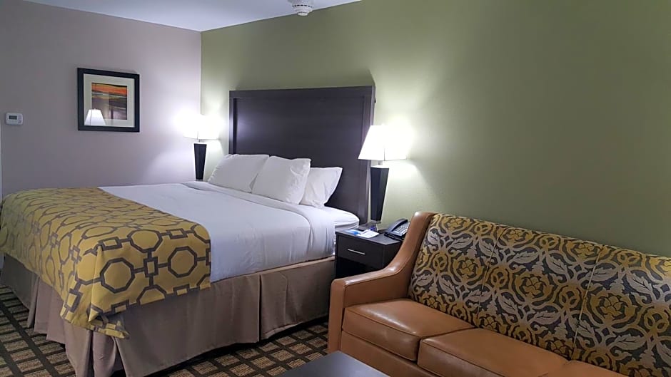 Baymont by Wyndham Clarksville