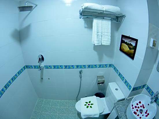 Kaung Myint Hotel