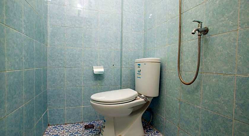 RedDoorz near Petra University 2