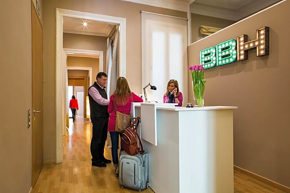 Born Barcelona Hostel