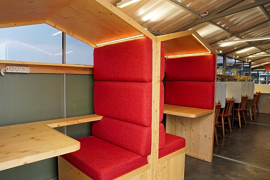 Tuju Abuserin Syariah