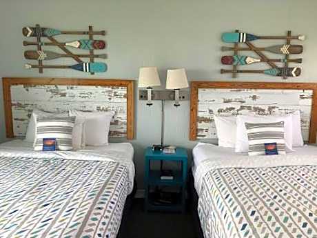 Quadruple Room with Lake View