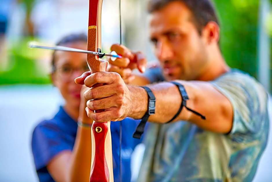 Gavimar Ariel Chico Hotel and Apartments