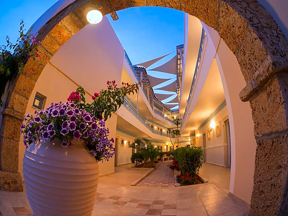 Pyrgos Beach Hotel Apartments