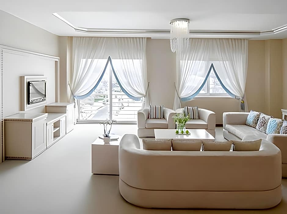 Qafqaz Riverside Hotel